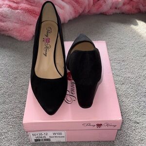 Penny Loves Kenny Black Heels